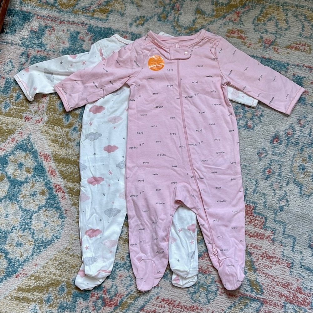 NEW 2 Pack Carter’s Footies